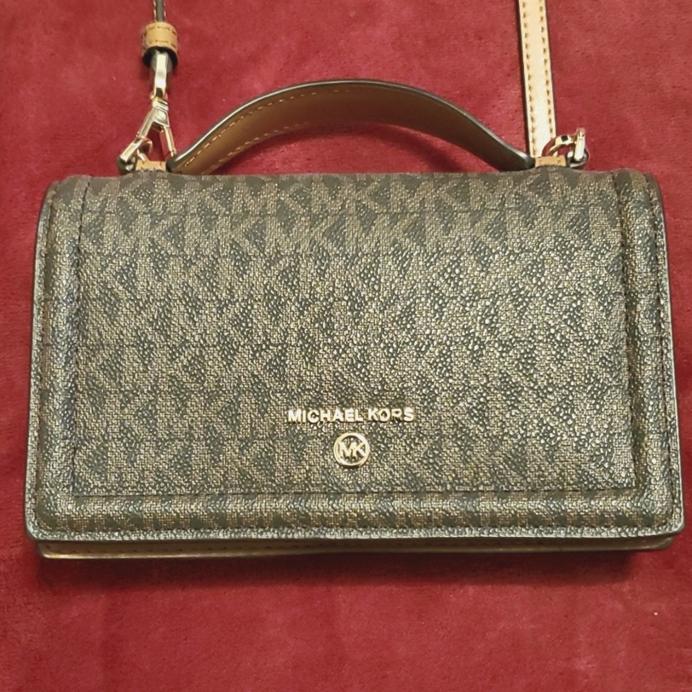 Michael kors wallet purse